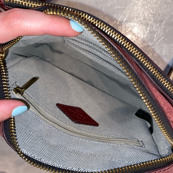 Red Fossil Crossbody Bag/Purse - Picture 5 of 5